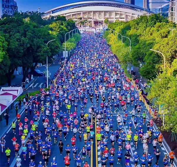 Hi-Q Group работи заедно на маратона Zhuhai